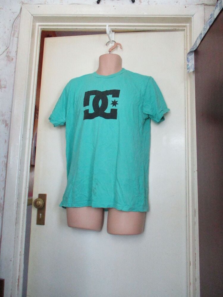 Stained Green DC Vintage T-shirt - Size Large - Image 3