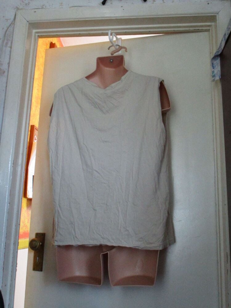 Georgio Size XXL Cyprus T-shirt - Stone Coloured - Image 2