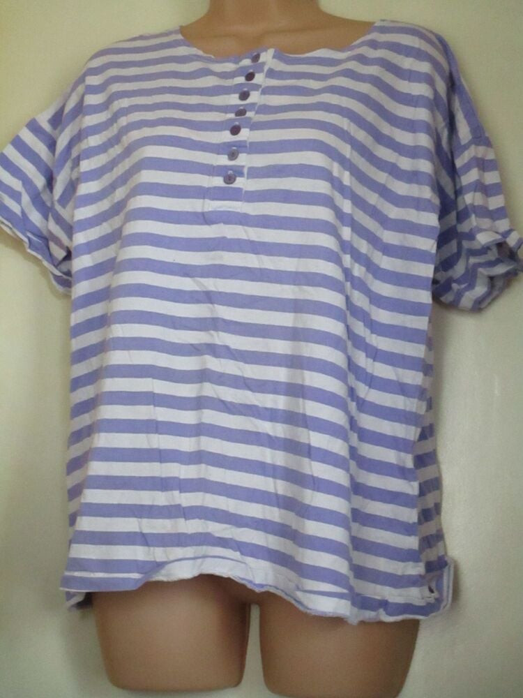 Unknown Brand - Purple and White Vintage T-Shirt Ladies Top - Size Unknown Guesstimate 14-16 - Image 2