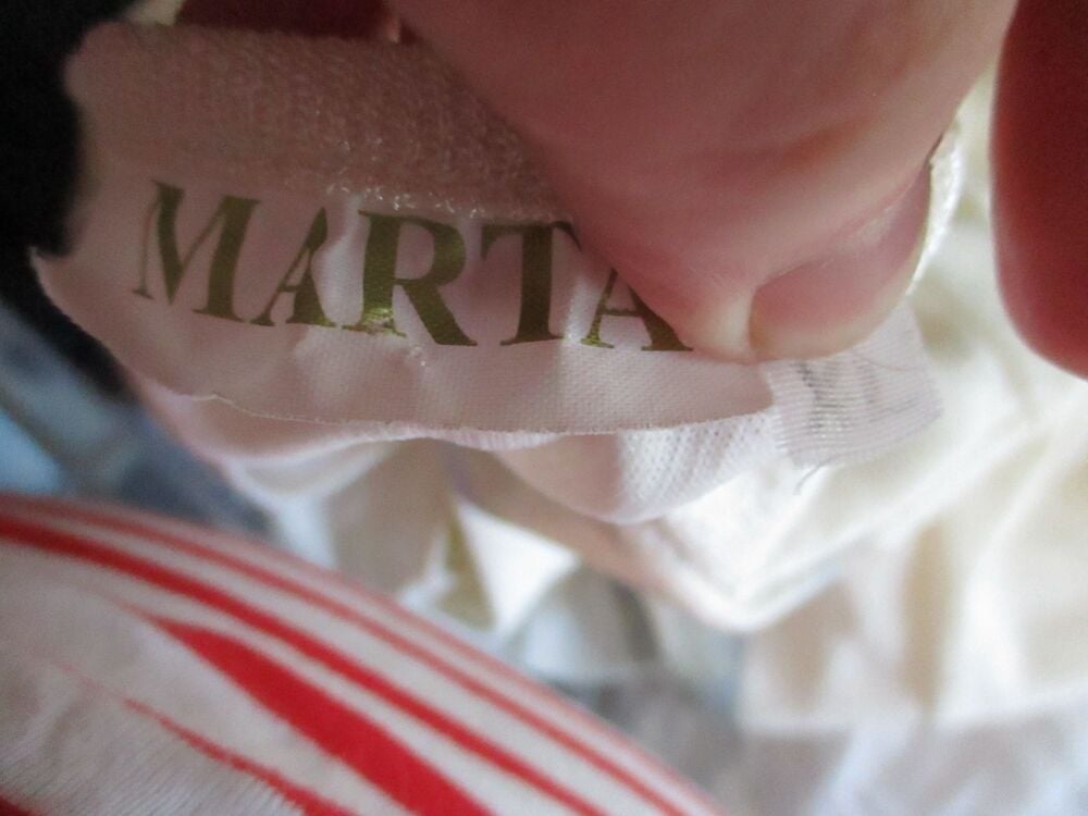 Marta - Vintage Shiny Stretchy V-neck T-shirt - Size XL - Lightly snagged - Image 2
