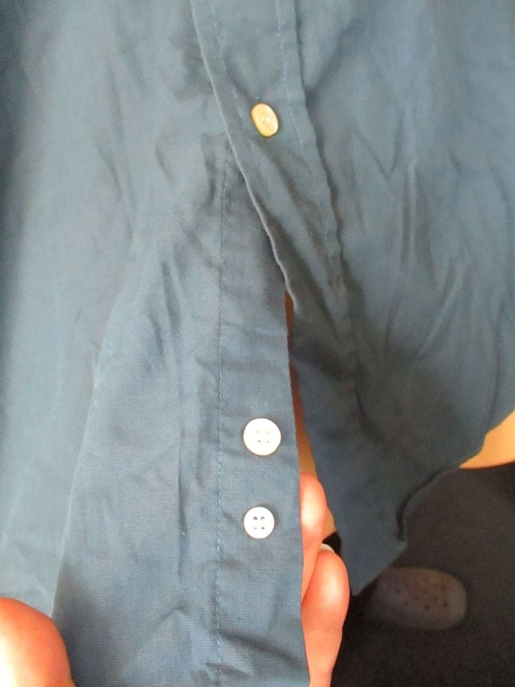 Copperstone 17" Dark Blue Cream Buttons Long Sleeve Shirt - Image 2