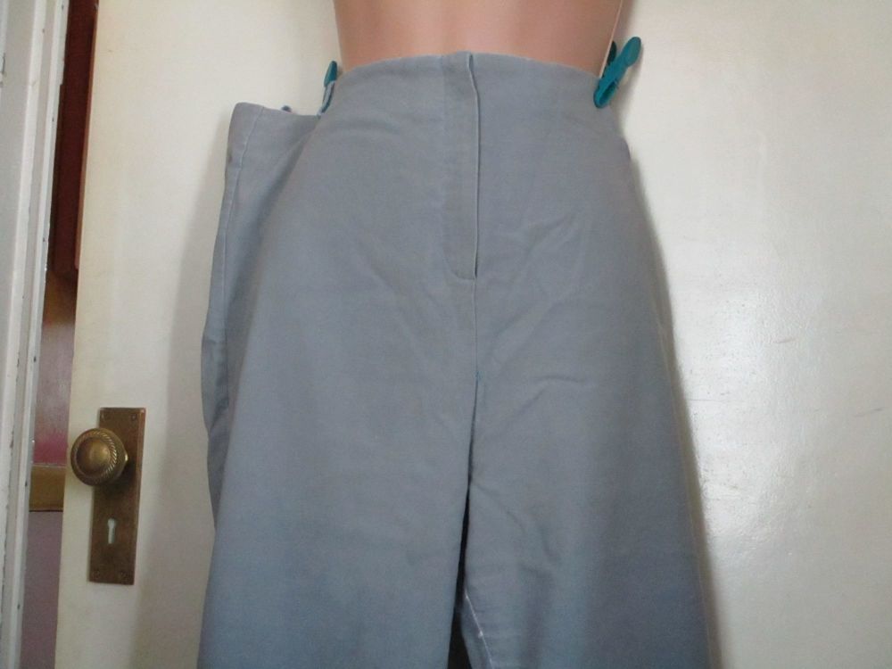 Etam Size 26 Grey Glittery Gradient Trousers - Image 9