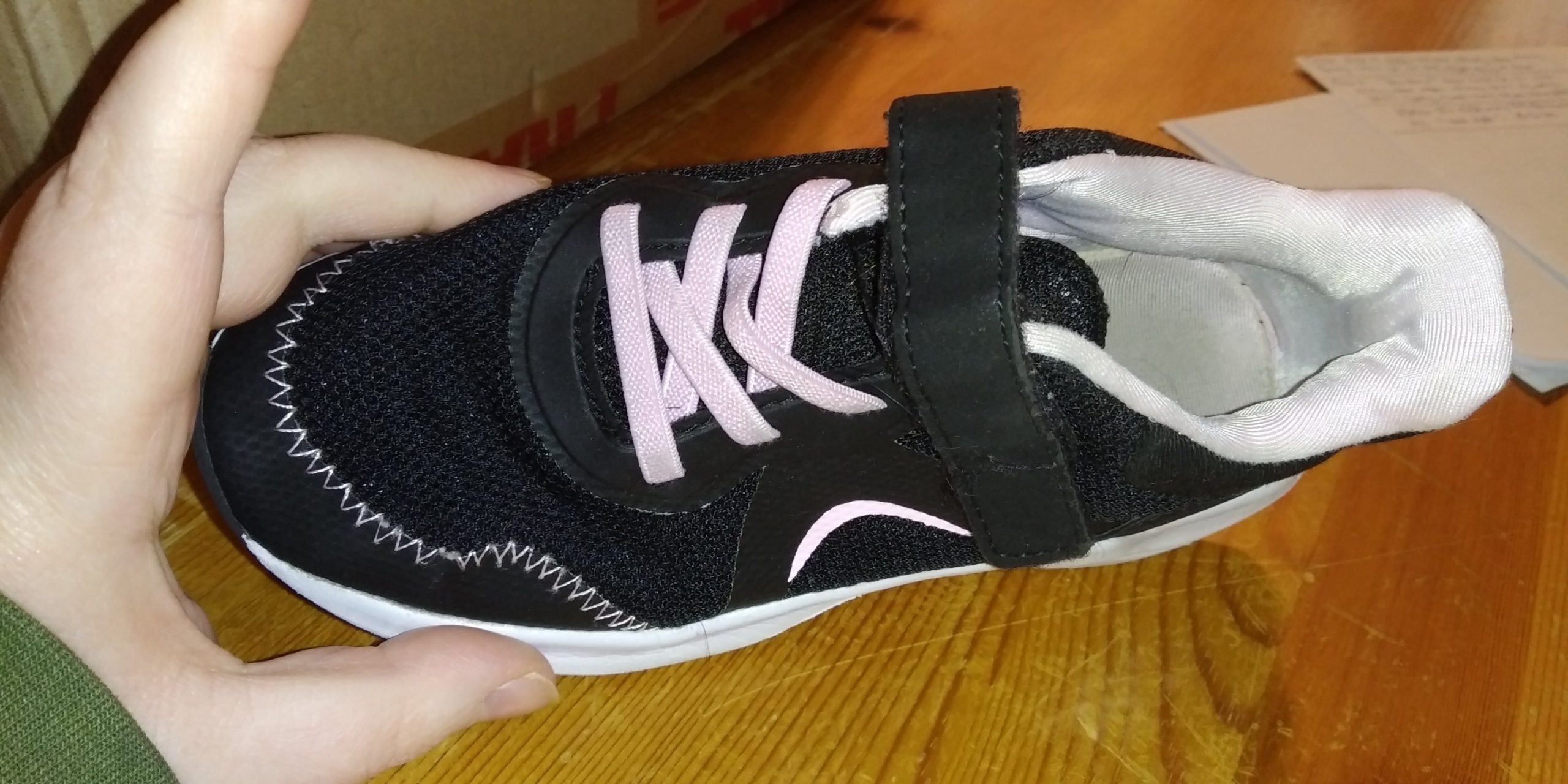 Black and Pink Trainer Left Shoe ONLY - UK Size 11 kids estimated (no size or brand details) - Image 6