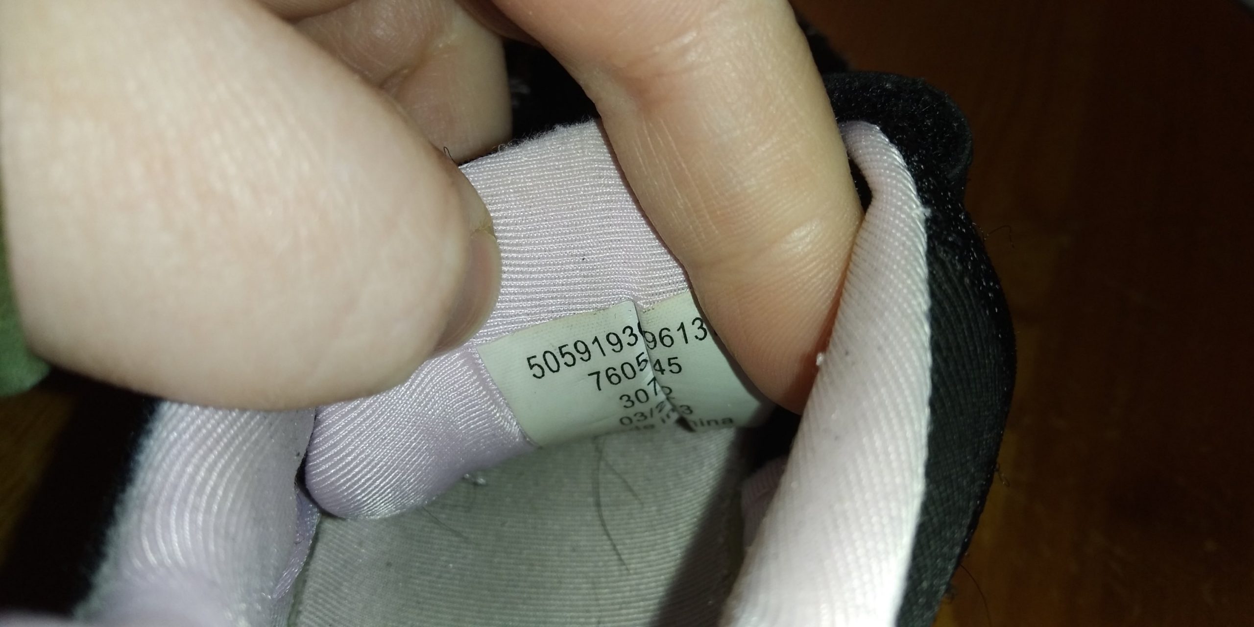 Black and Pink Trainer Left Shoe ONLY - UK Size 11 kids estimated (no size or brand details) - Image 4