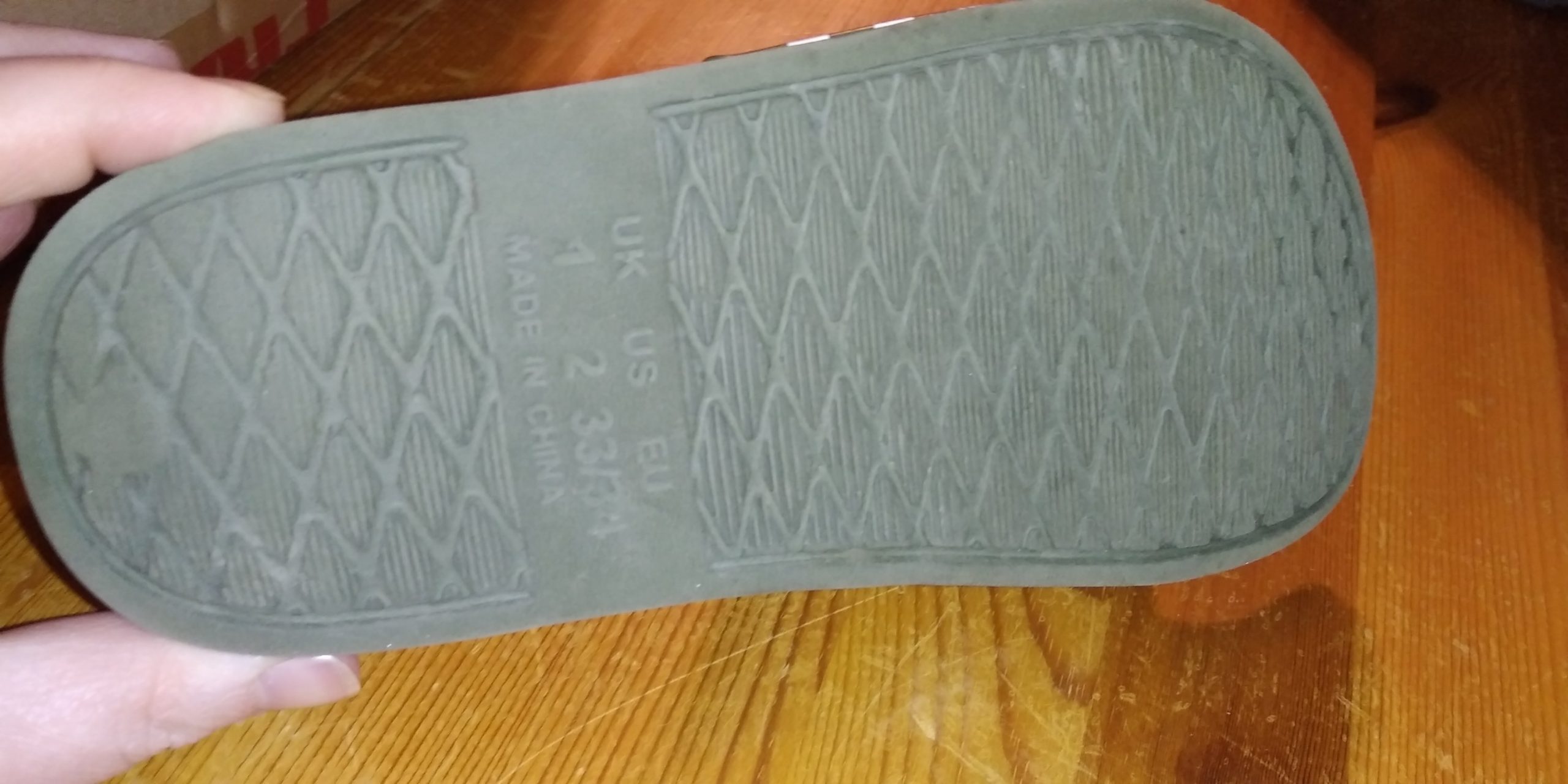 Right Shoe ONLY - Primark Size 1 Camouflage Flip Flop - Image 5