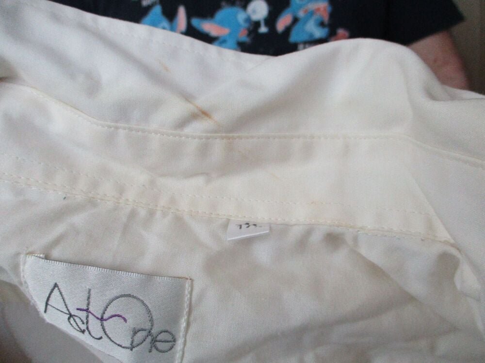 Act One - Cream Long Sleeved Shirt - Size 17.5" Collar - Stained - Image 9
