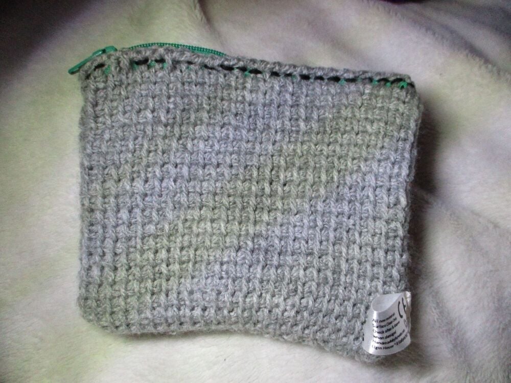 Grey Tunisian Crochet Yarn Zipped Pouch/Purse with Green Zip - Image 2