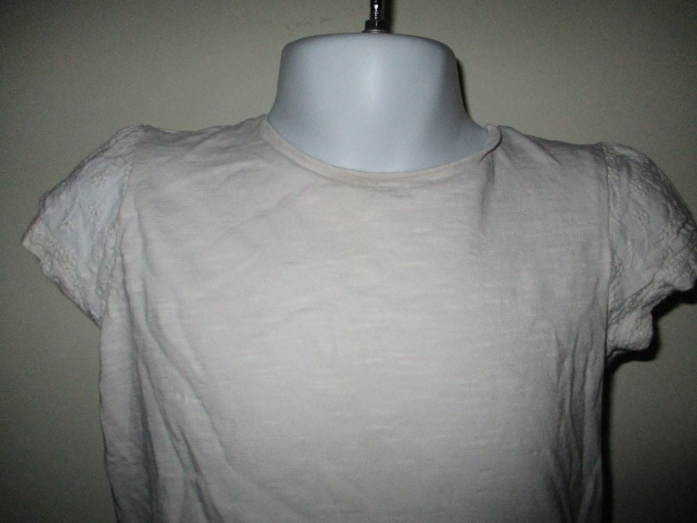 White T-Shirt W Floral Sleeve Caps Size 2-3yr Florence & Fred - Image 2