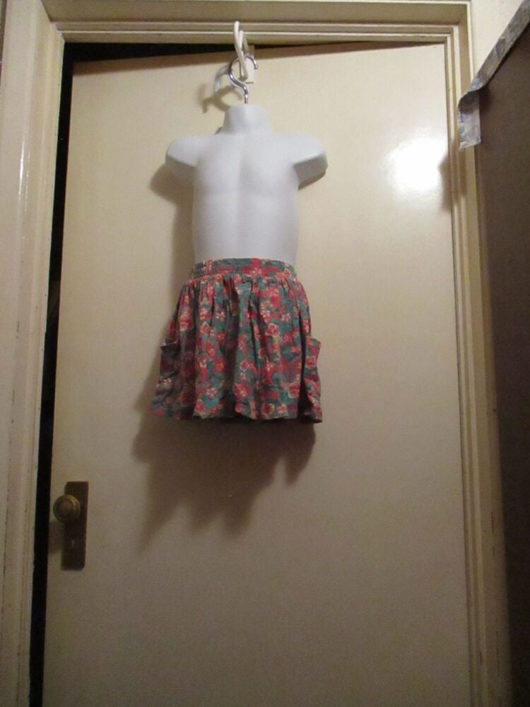 Florence & Fred Size 4-5 Years Floral Green Pink Skirt - Image 2