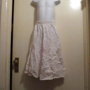 White Young Dimensions Size 2-3 Years Asymmetrical Skirt